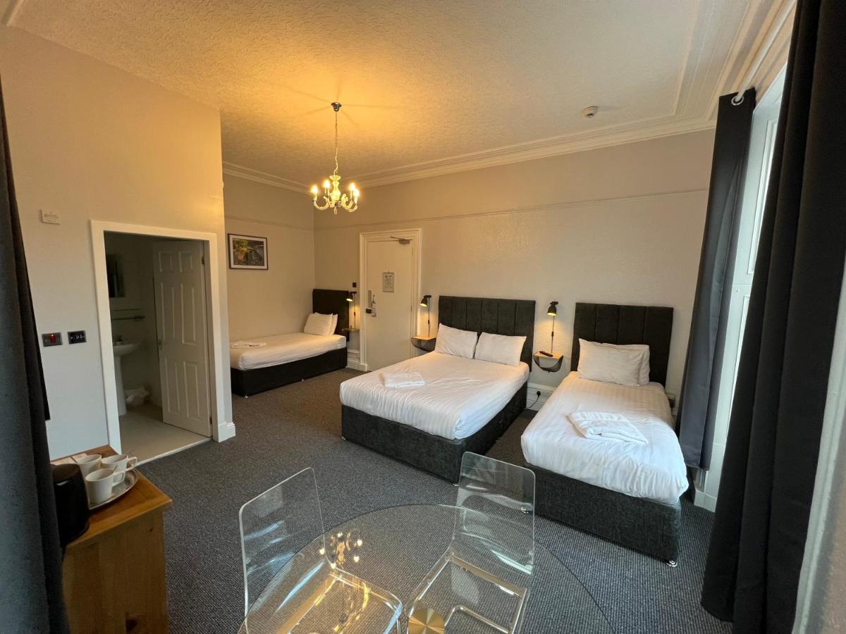 Lost Guest House Aberdeen Esterno foto