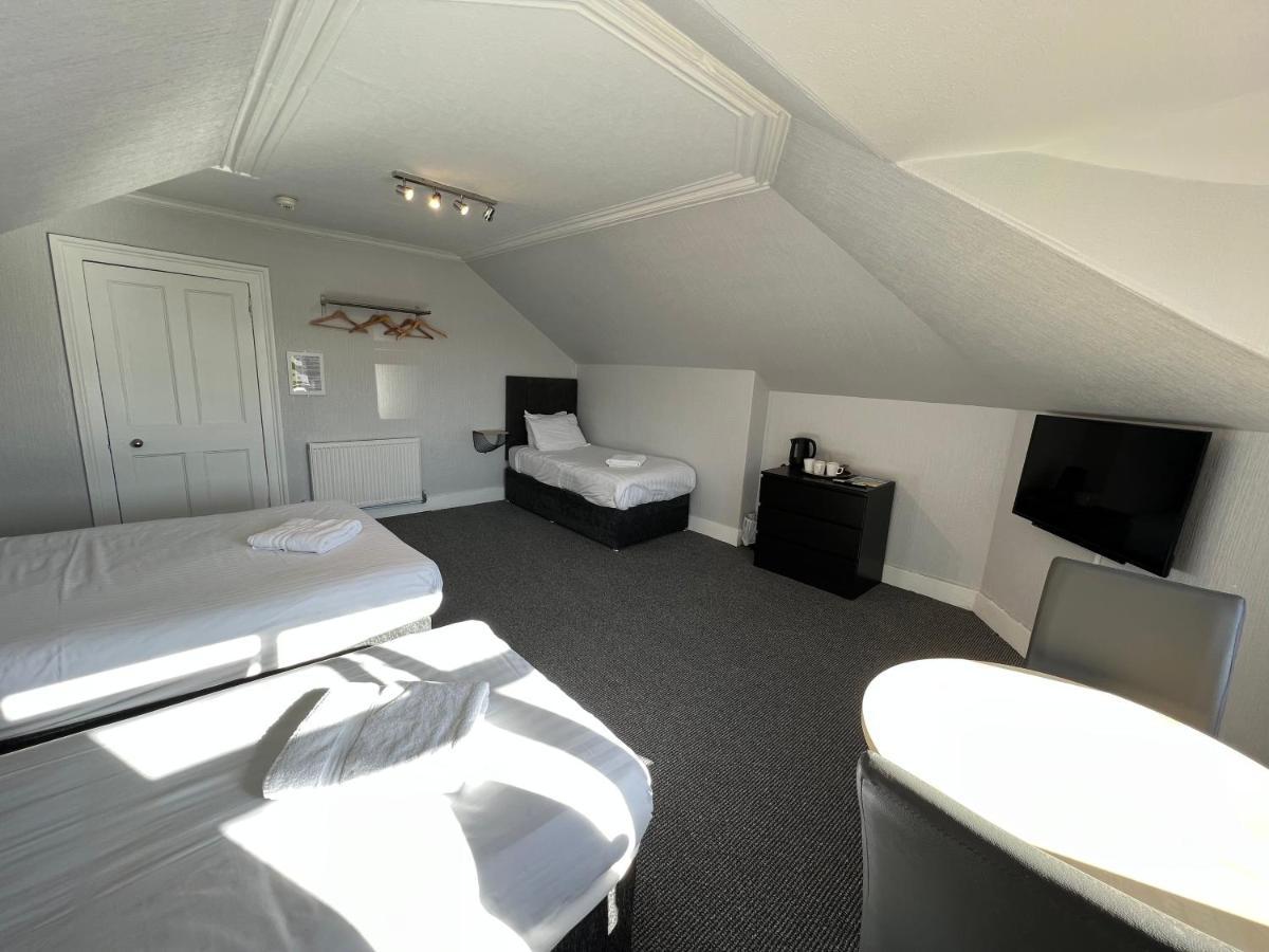 Lost Guest House Aberdeen Esterno foto