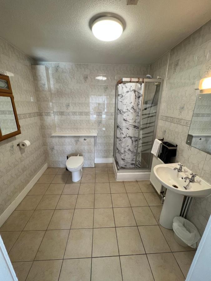 Lost Guest House Aberdeen Esterno foto