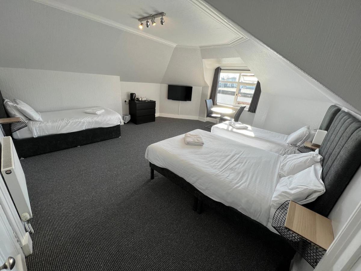 Lost Guest House Aberdeen Esterno foto