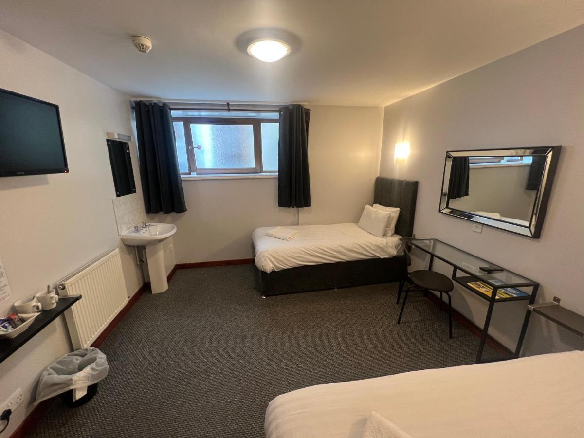 Lost Guest House Aberdeen Esterno foto